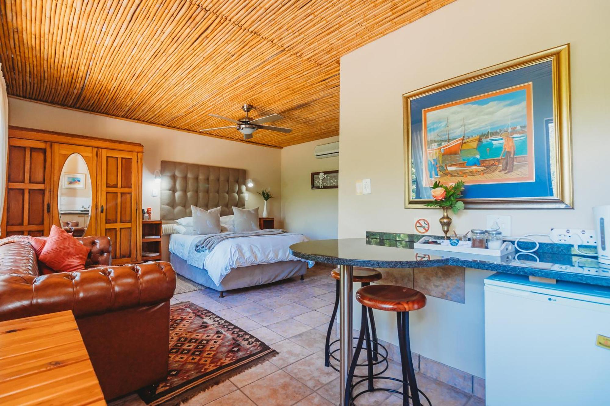 De Poort Country Lodge Оудсхорн Стая снимка